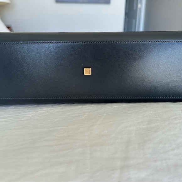 Saint Laurent Manhattan leather medium tote
Worn a few times, like new! - Picture 3 of 8